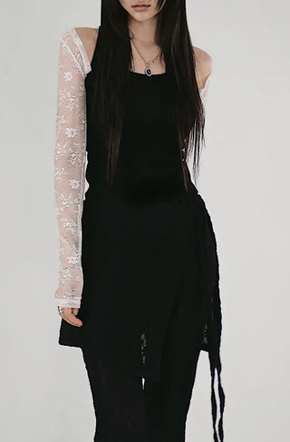 BACK HOLE TWISTHALTE R SLEEVELESS Back hole twist back ribbed halter top