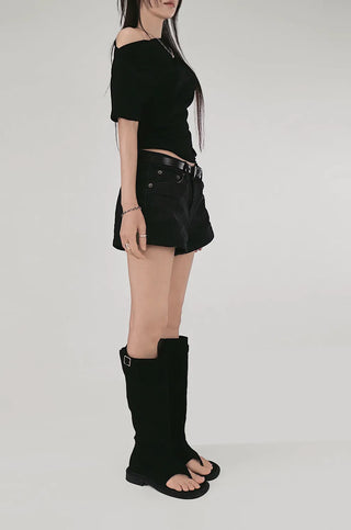 CHEEK HOT BLACK JEANS DENIM SHORTS