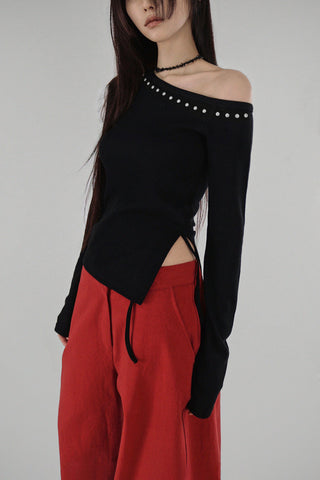 Heel Studded Off Unbalneck Slit Strap Long-Sleeve Knit Shirt