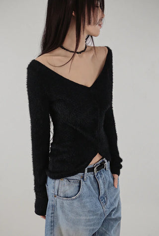 Y BLACK HAIR WIDE NECK SLIT BUTTON FUR CARDIGAN