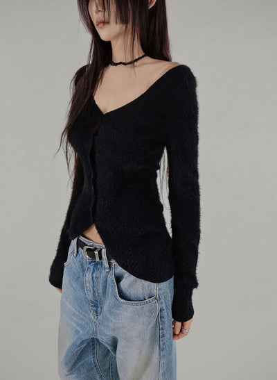 Y BLACK HAIR WIDE NECK SLIT BUTTON FUR CARDIGAN