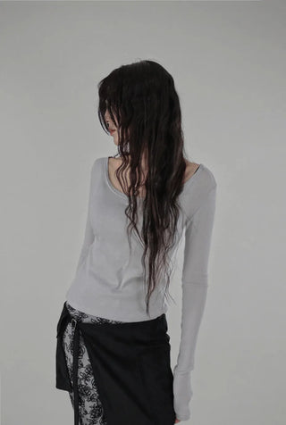 DUS TWO-WAY DEEP U-NECK LONG SLEEVE TEE