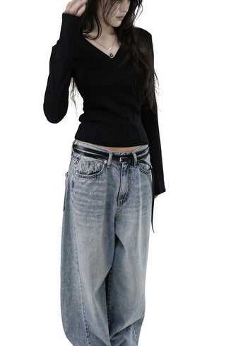 LEAD INCISION LINE V-NECK BASIC TOP