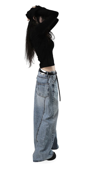 LEAD INCISION LINE V-NECK BASIC TOP