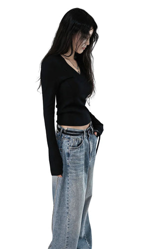 LEAD INCISION LINE V-NECK BASIC TOP