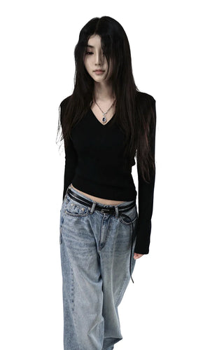 LEAD INCISION LINE V-NECK BASIC TOP