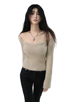 ANGORA SOFT BEIGE FUR HEART NECK KNIT TOP