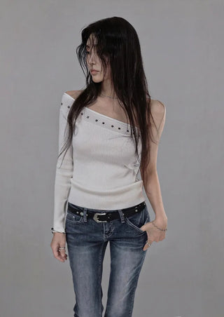 WHITE RIVET STITCH LOW BOOTCUT DENIM JEANS White rivet stitch low slim bootcut denim pants