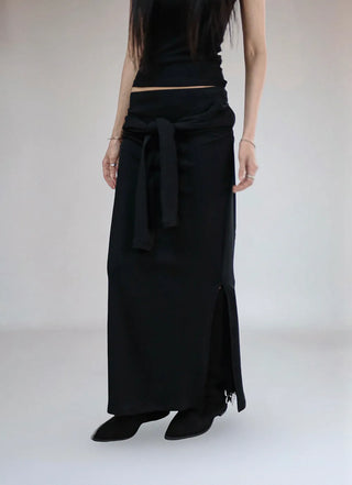 SILENT TENSION SLIM SLEEVELESS TOP