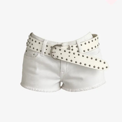 Basic cutting white denim shorts