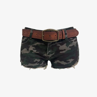 Low rise camo pattern shorts + vintage belt set