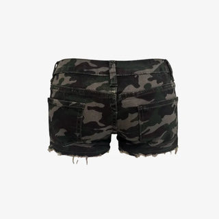 Low rise camo pattern shorts + vintage belt set