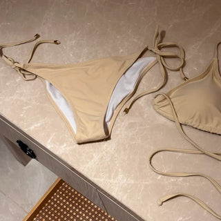 Delicate skin tone waist cross strap bikini