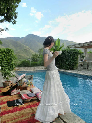 Lace A-line white skirt