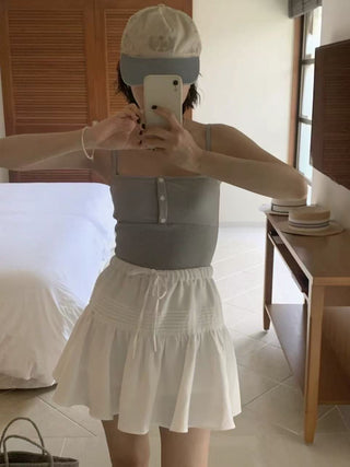 Lace-up short white skirt