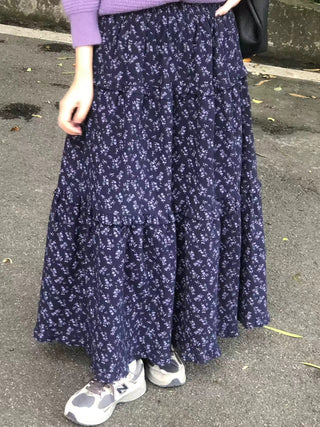 Lace floral long skirt