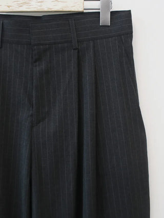 classic two tuck slacks