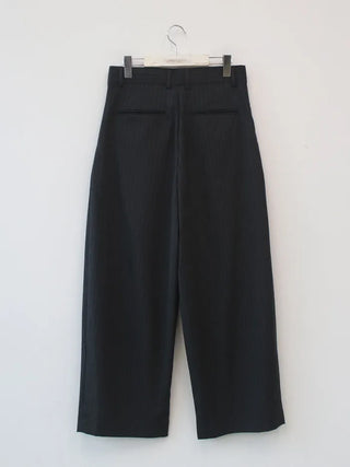 classic two tuck slacks
