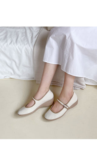 Endro Mary Jane Platform Pumps 4cm