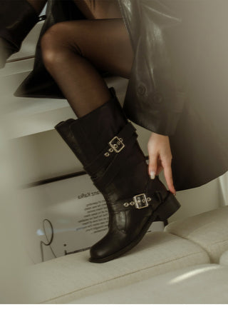 Looking belt buckle flat boots 4cm