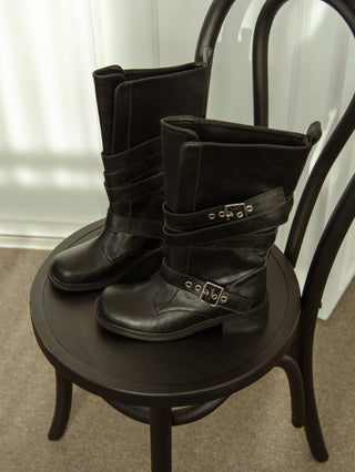 Looking belt buckle flat boots 4cm