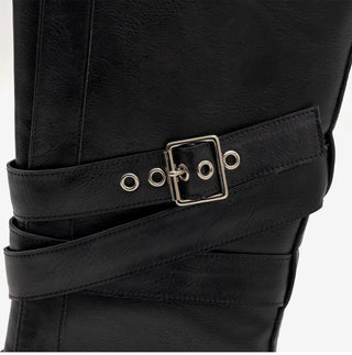 Looking belt buckle flat boots 4cm