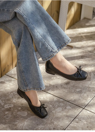 Brenton Square Ribbon Flat Shoes 1cm