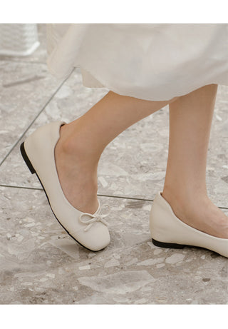 Brenton Square Ribbon Flat Shoes 1cm