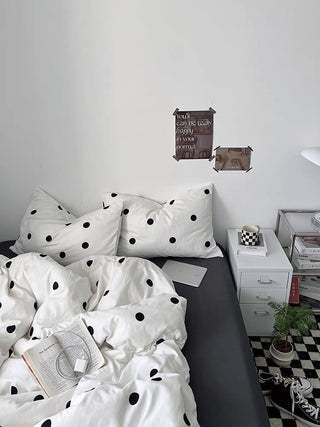 White and Black Polka Dot Bedding Set