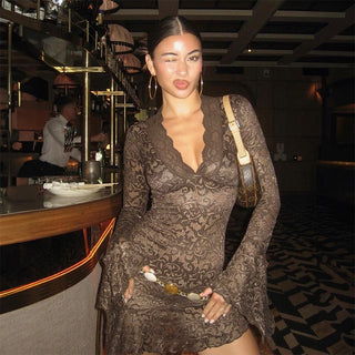 lace hollow low neck Long sleeved + hip skirt