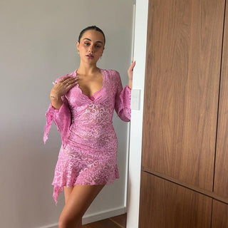 lace hollow low neck Long sleeved + hip skirt