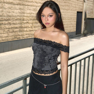 Hot girl lace stitching short top
