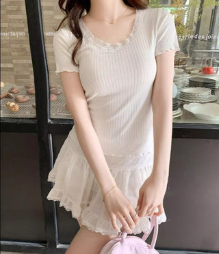 u-neck lace edge short-sleeved base top