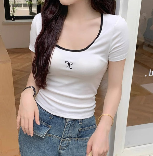 White Embroidered Bow Short-sleeved top
