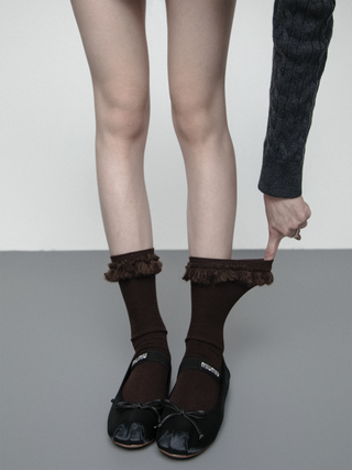 Curled pattern socks