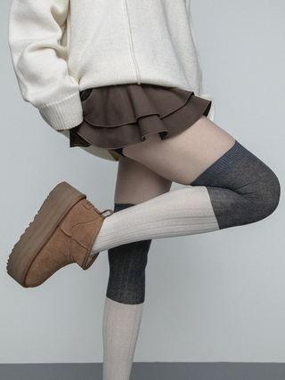 Contrast knee socks