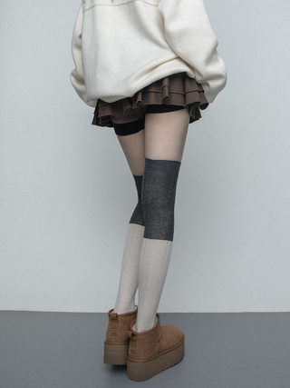 Contrast knee socks