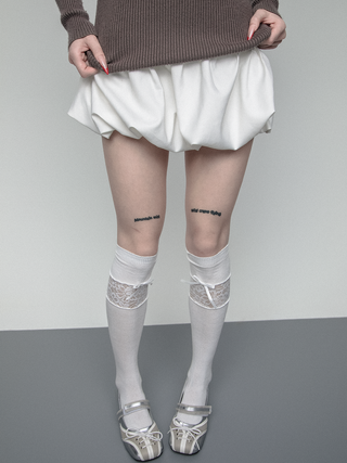Bow knee socks