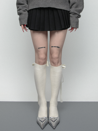 Satin bow socks