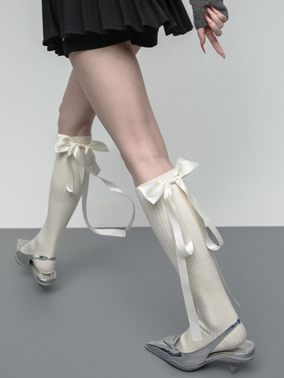 Satin bow socks