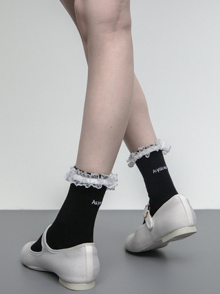 Embroidered lace socks