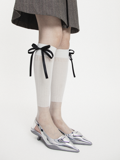 Solid bow stockings