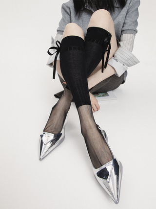 Solid bow stockings
