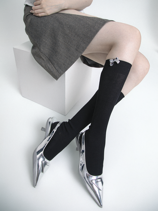 Electroplated silver bow knee-length sockss