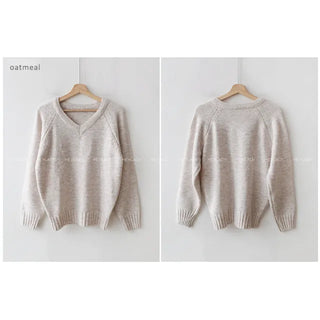 Colored V-neck knit