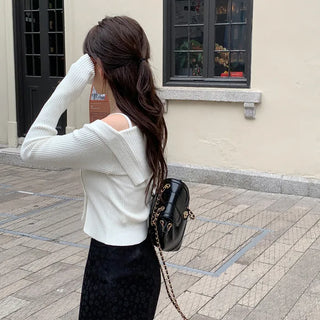 Asymmetrical off-shoulder knit (5 colors)