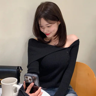 Asymmetrical off-shoulder knit (5 colors)