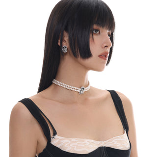 Pearl necklace