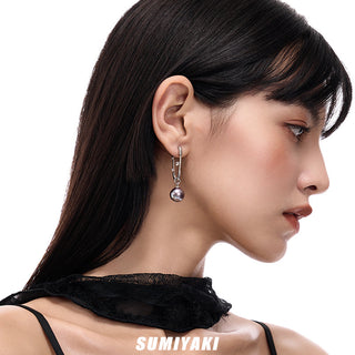 Diamond-studded Paperclip Round Black Pearl Earrings