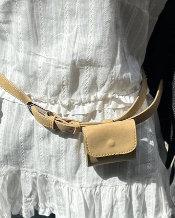 Suede-like pocket belt